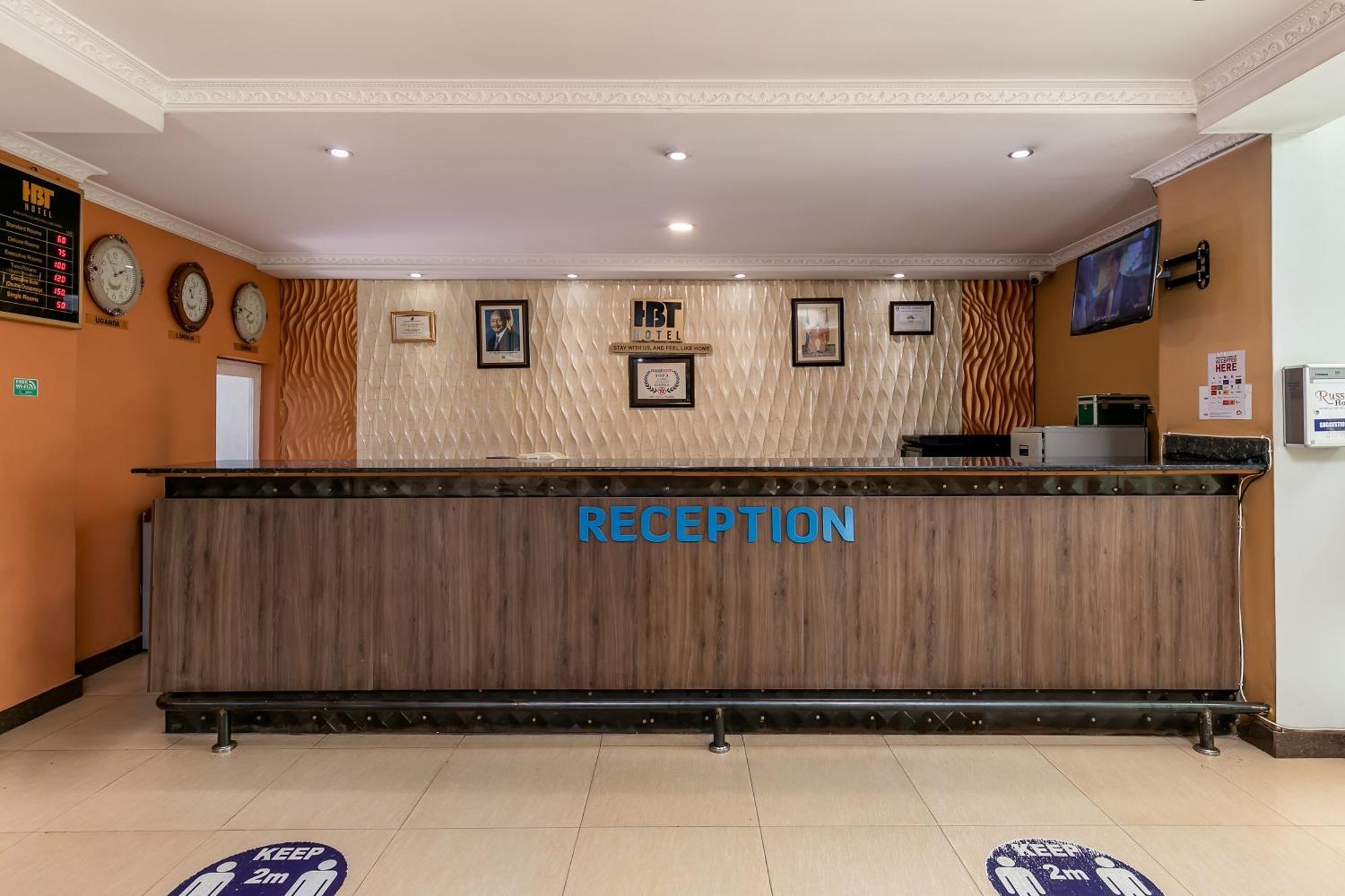 Russell Hotel Kampala Buitenkant foto