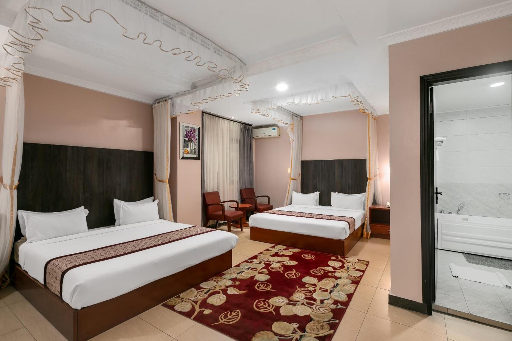 Russell Hotel Kampala Buitenkant foto