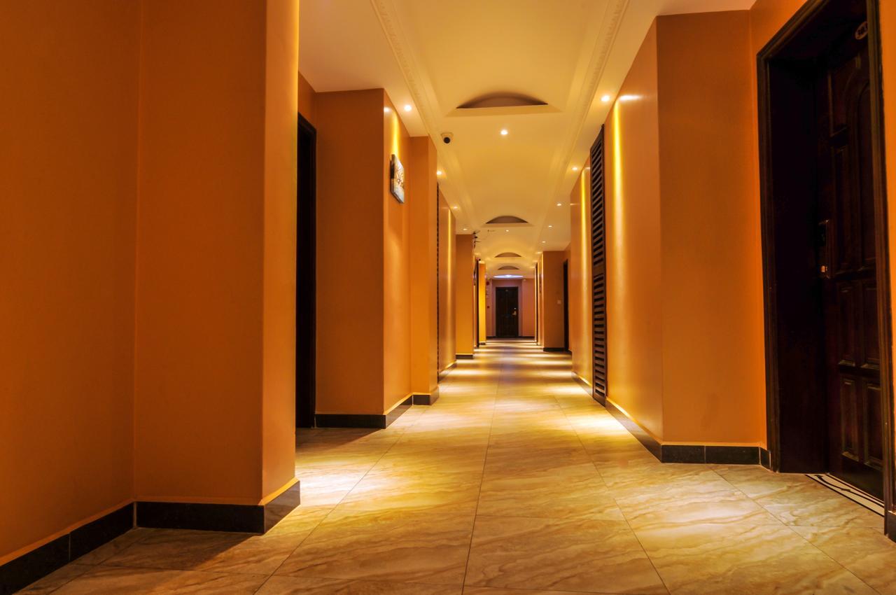 Russell Hotel Kampala Buitenkant foto