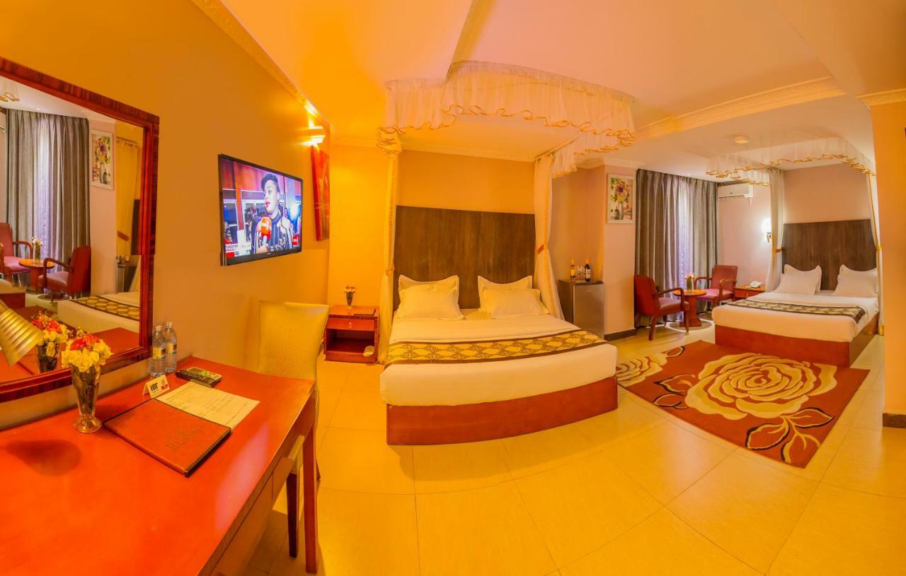 Russell Hotel Kampala Buitenkant foto